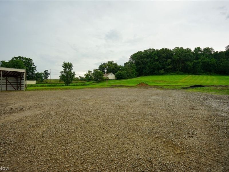 12955 N Pike Rd, Mount Perry, OH 43762 Photo 15