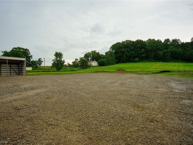 12955 N Pike Rd, Mount Perry, OH 43762 Photo 16