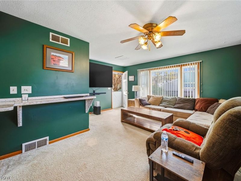 21790 Kennison Avenue, Euclid, OH 44123 Photo 5