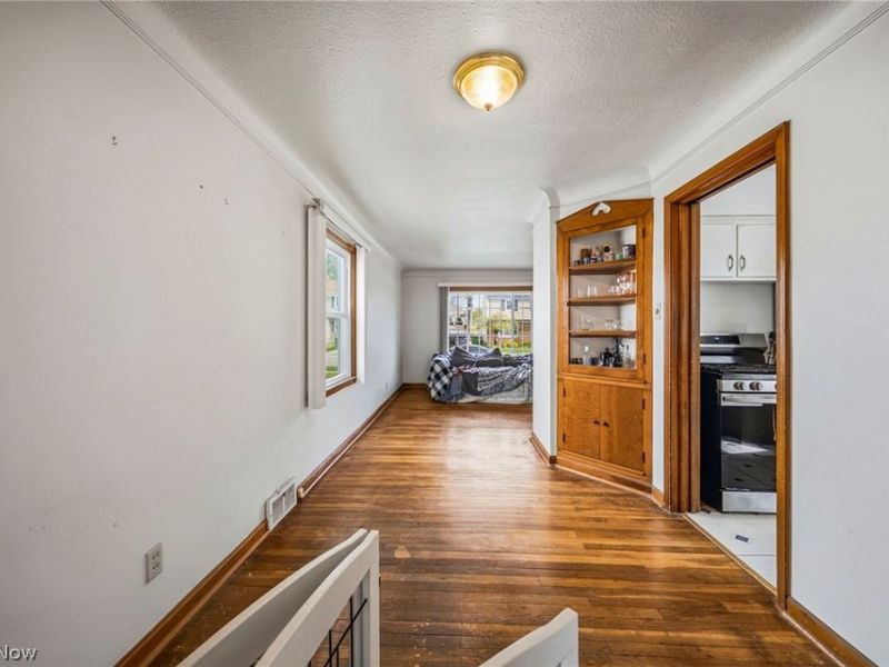 21790 Kennison Avenue, Euclid, OH 44123 Photo 8