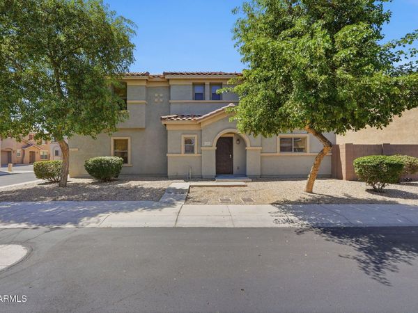 9590 N 81ST Drive, Peoria, AZ 85345