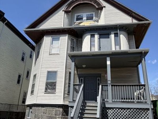 9 Helen St, Boston, MA 02124