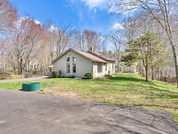 151 Wheeler St, Rehoboth, MA 02769