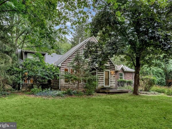 10 CRESTVIEW DRIVE, HOPEWELL, NJ 08525