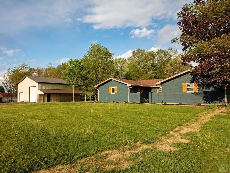 3588 Wilmington Dayton Road, Bellbrook, OH 45305 Photo 2