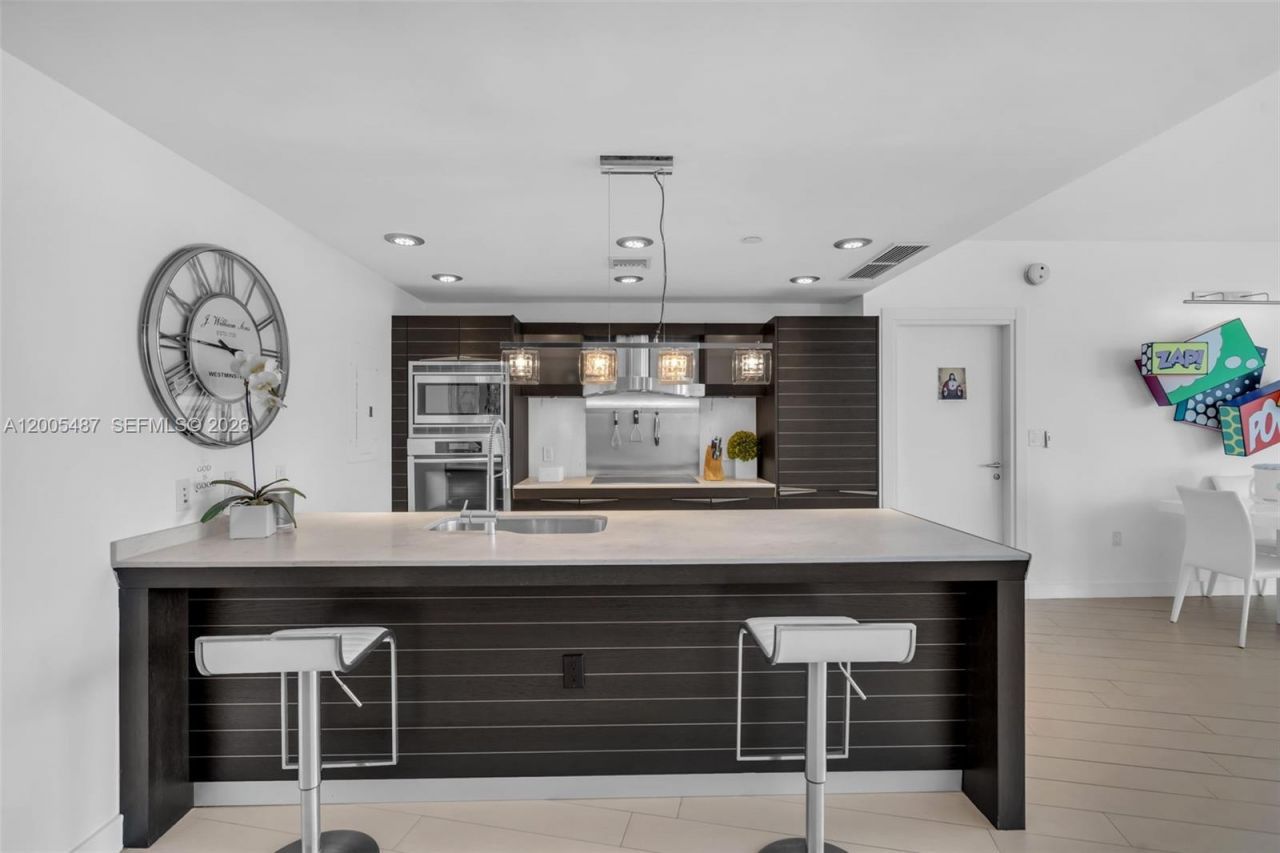 200 Biscayne Boulevard Way , Unit 3407, Miami, FL 33131 Photo