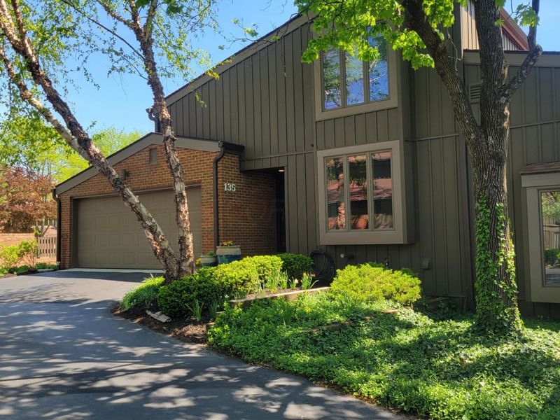 135 Glen Circle, Worthington, OH 43085 Photo 1