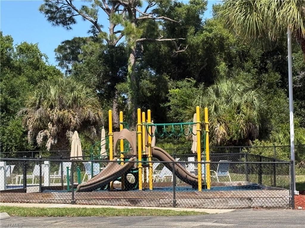 14769 Calusa Palms Dr, Unit 101, Fort Myers, FL 33919 Photo