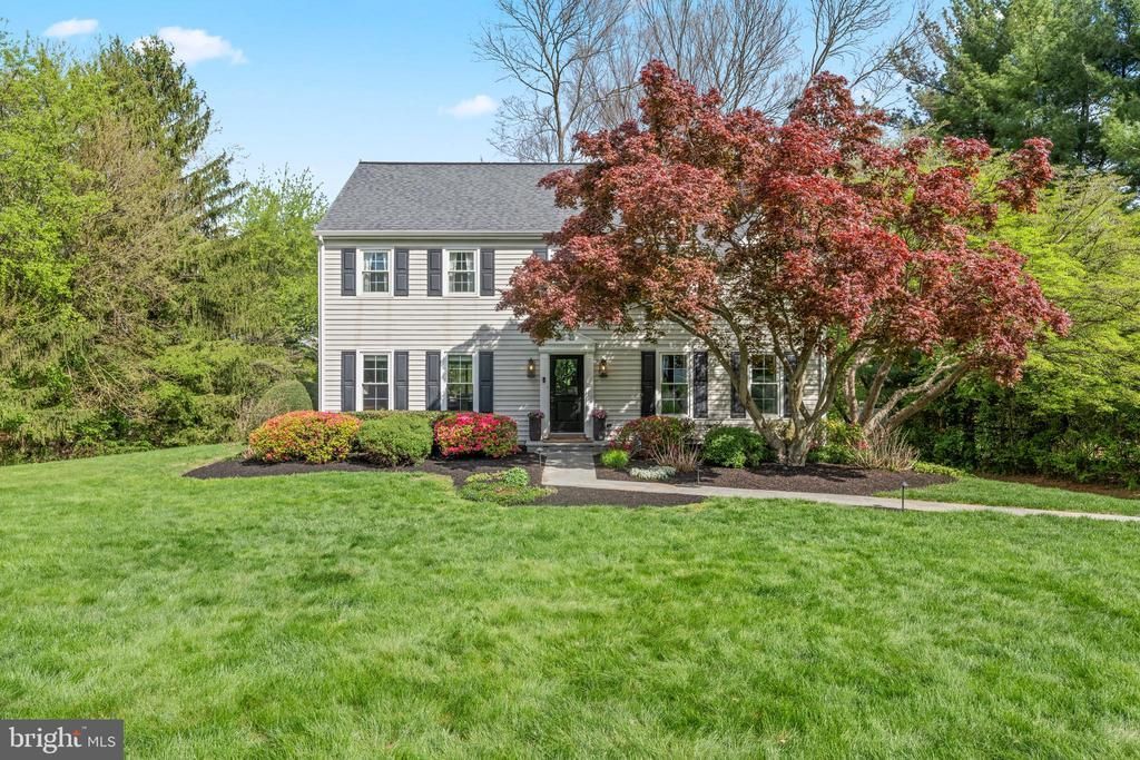 3 PICKWICK LANE , MALVERN, PA 19355