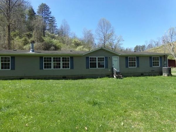 154 Red Barn Road, Genoa, WV 25514