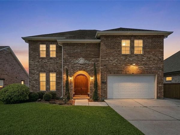 1109 LAKE FRANCES Drive , Gretna, LA 70056