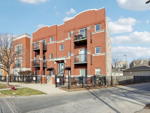 1132 W 13th Street , Unit 101, Chicago, IL 60608