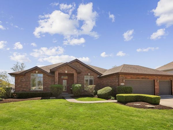 8859 Clifton Avenue , Mokena, IL 60448