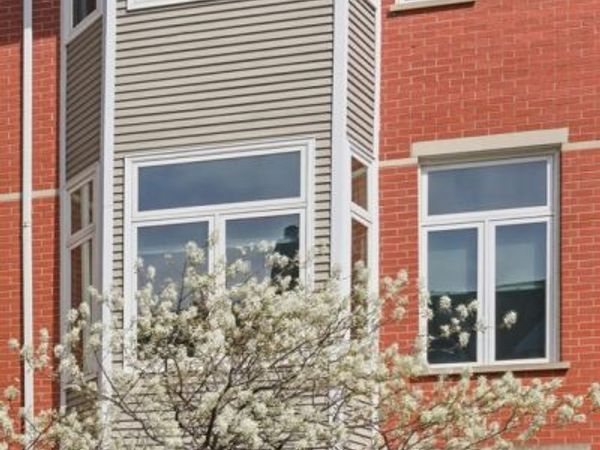 2561 N GREENVIEW Avenue, Chicago, IL 60614