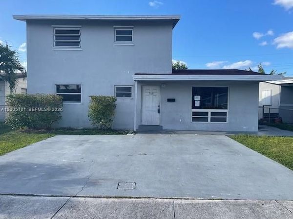 758 SW 3rd Pl , Dania Beach, FL 33004