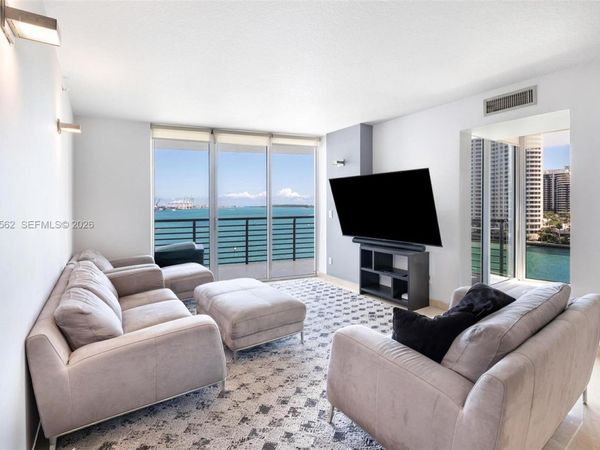 325 S Biscayne Blvd , Unit 823, Miami, FL 33131