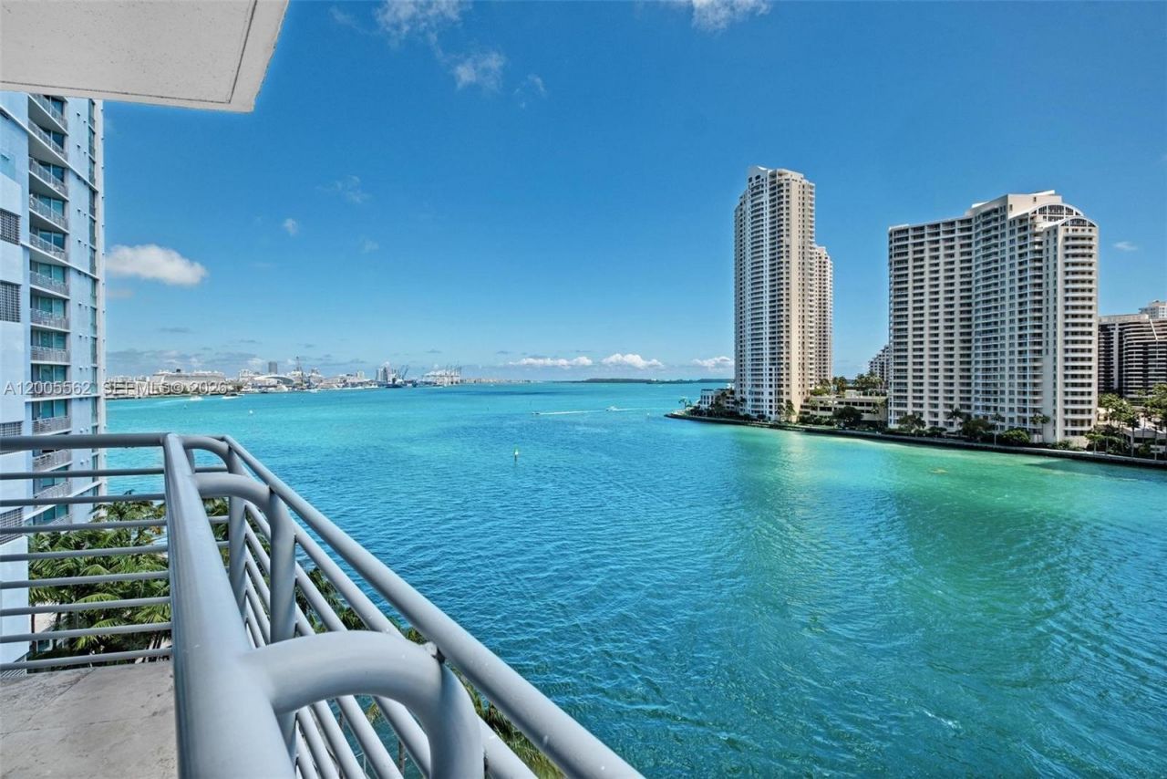 325 S Biscayne Blvd, Unit 823, Miami, FL 33131 Photo