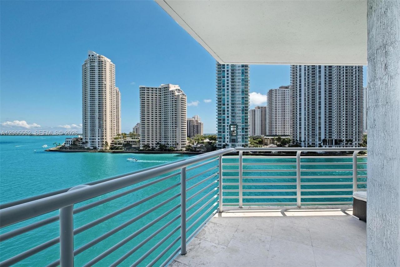 325 S Biscayne Blvd, Unit 823, Miami, FL 33131 Photo