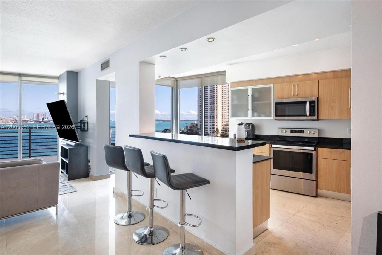 325 S Biscayne Blvd, Unit 823, Miami, FL 33131 Photo
