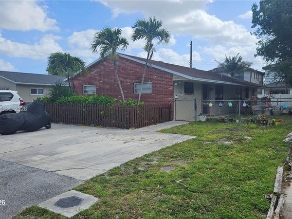 5030 SW 26th Ave , Unit 2, Dania Beach, FL 33312