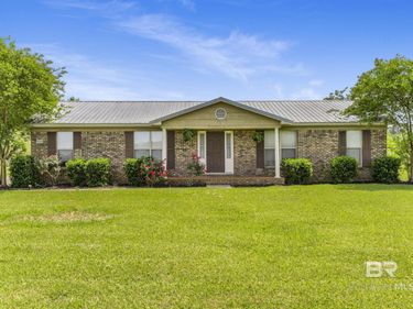 19516 County Road 48, Robertsdale, AL 36567