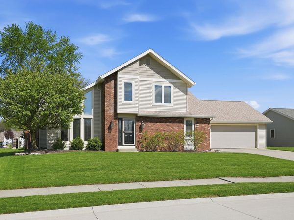 11718 Grand River Drive, Fort Wayne, IN 46845