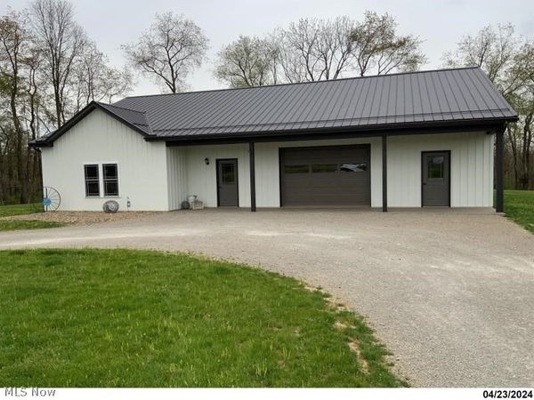 9671 Guys Road , New Concord, OH 43762