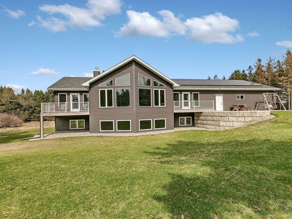 1315 Karnis Drive NW, Alexandria, MN 56308