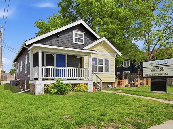 112 6th Street, Baldwin City, KS 66006