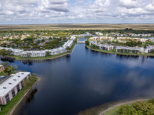 10442 E Clairmont Circle, Unit 204, Tamarac, FL 33321