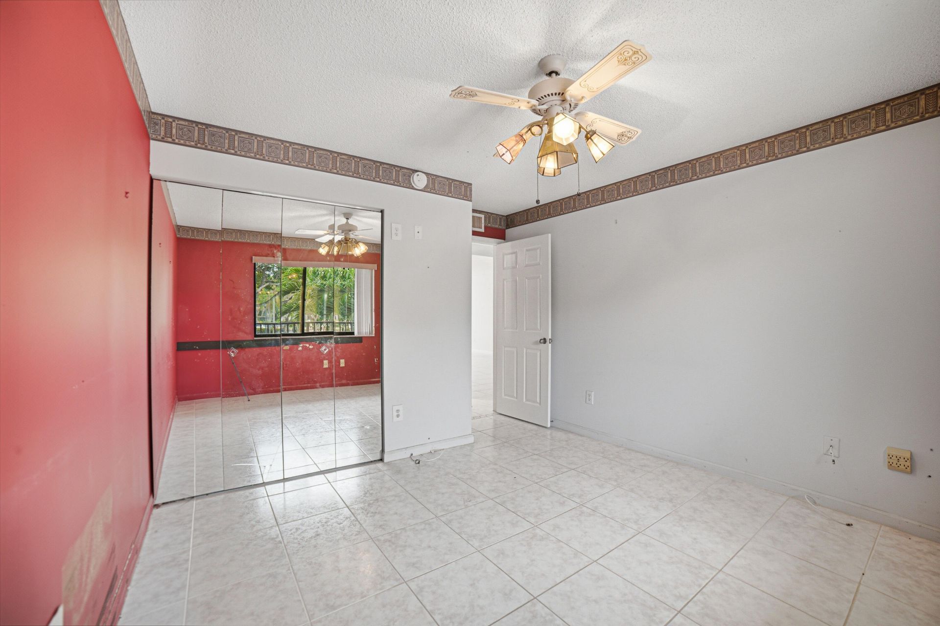 10442 E Clairmont Circle, Unit 204, Tamarac, FL 33321 Photo