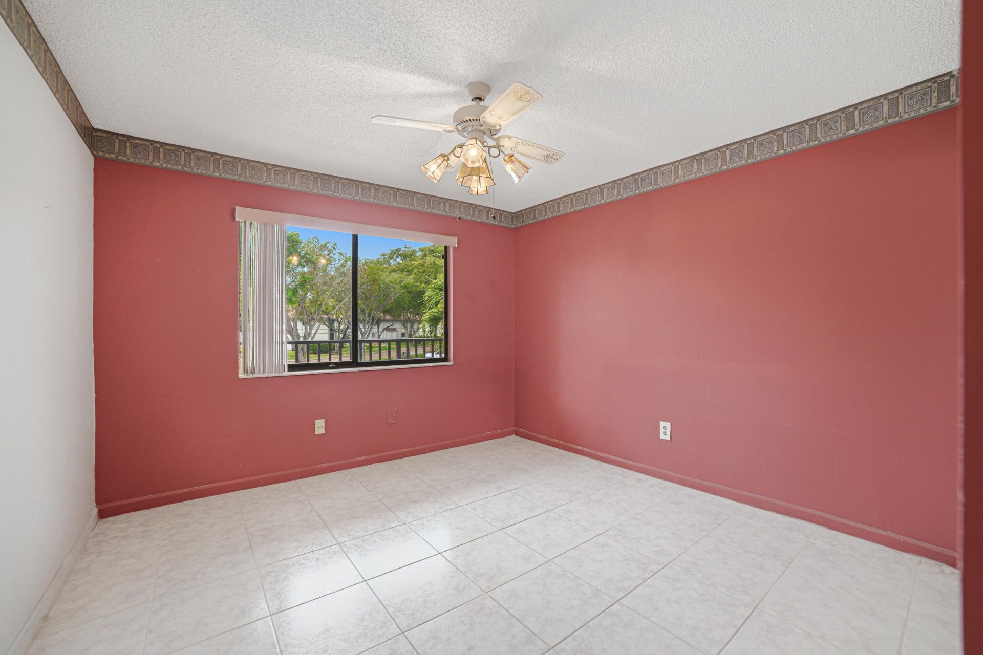 10442 E Clairmont Circle, Unit 204, Tamarac, FL 33321 Photo