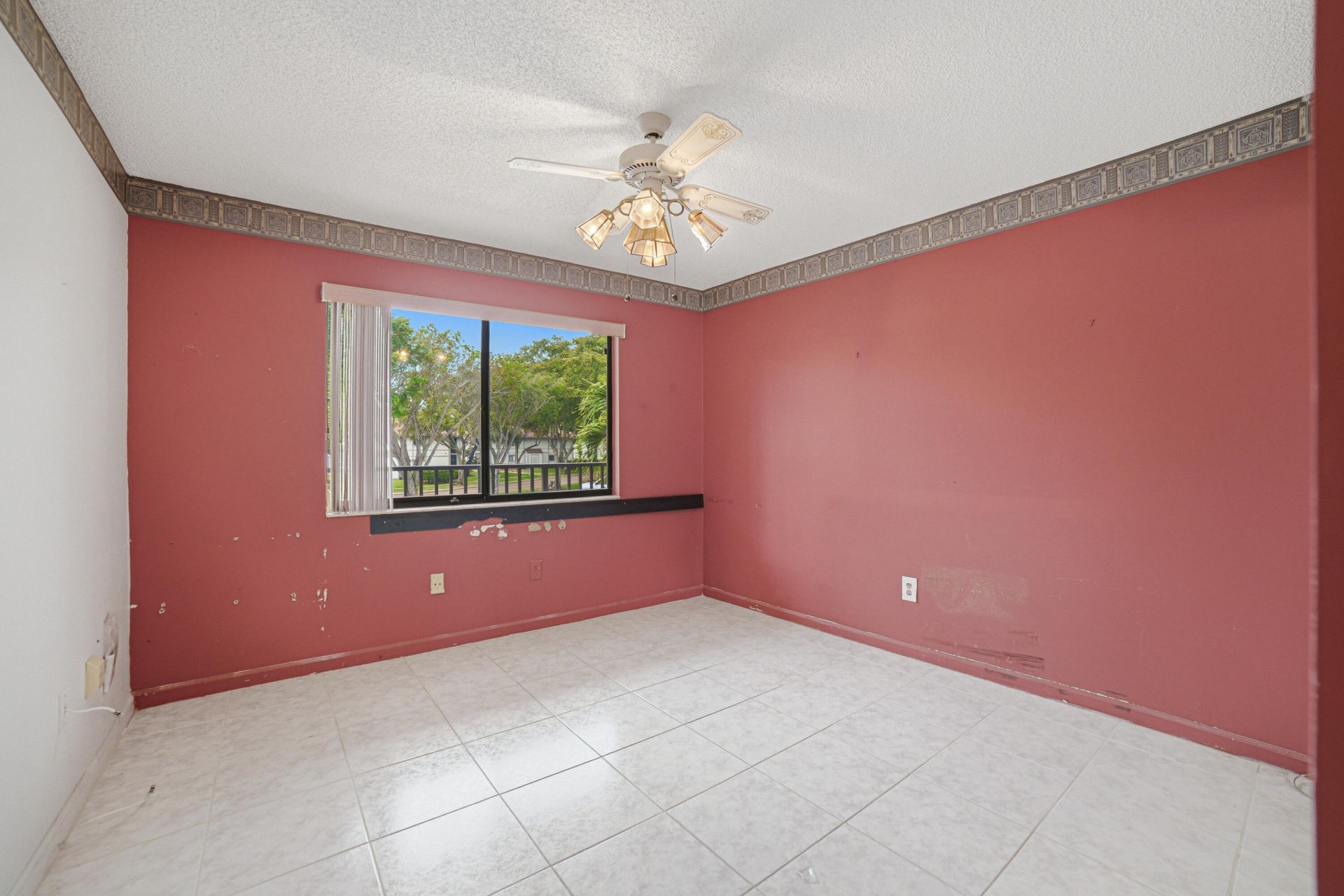 10442 E Clairmont Circle, Unit 204, Tamarac, FL 33321 Photo