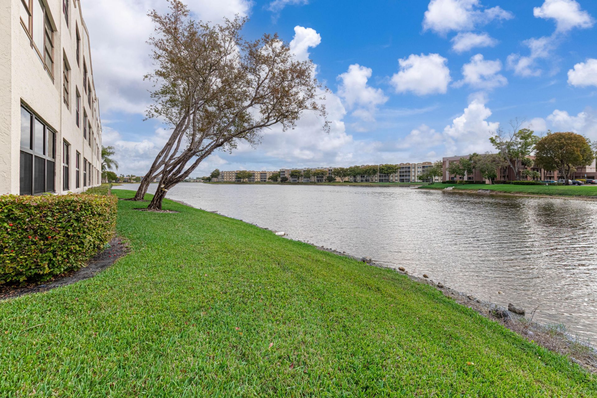 10442 E Clairmont Circle, Unit 204, Tamarac, FL 33321 Photo