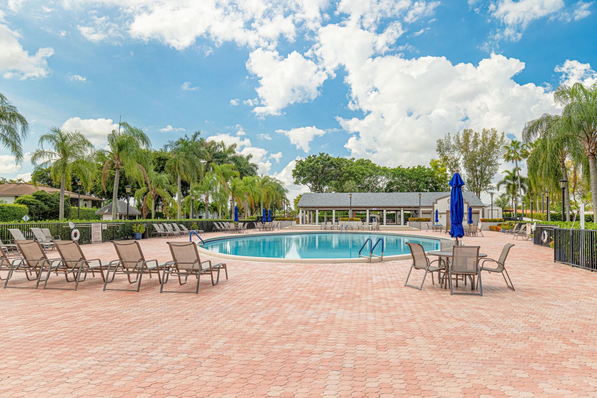 10442 E Clairmont Circle, Unit 204, Tamarac, FL 33321 Photo