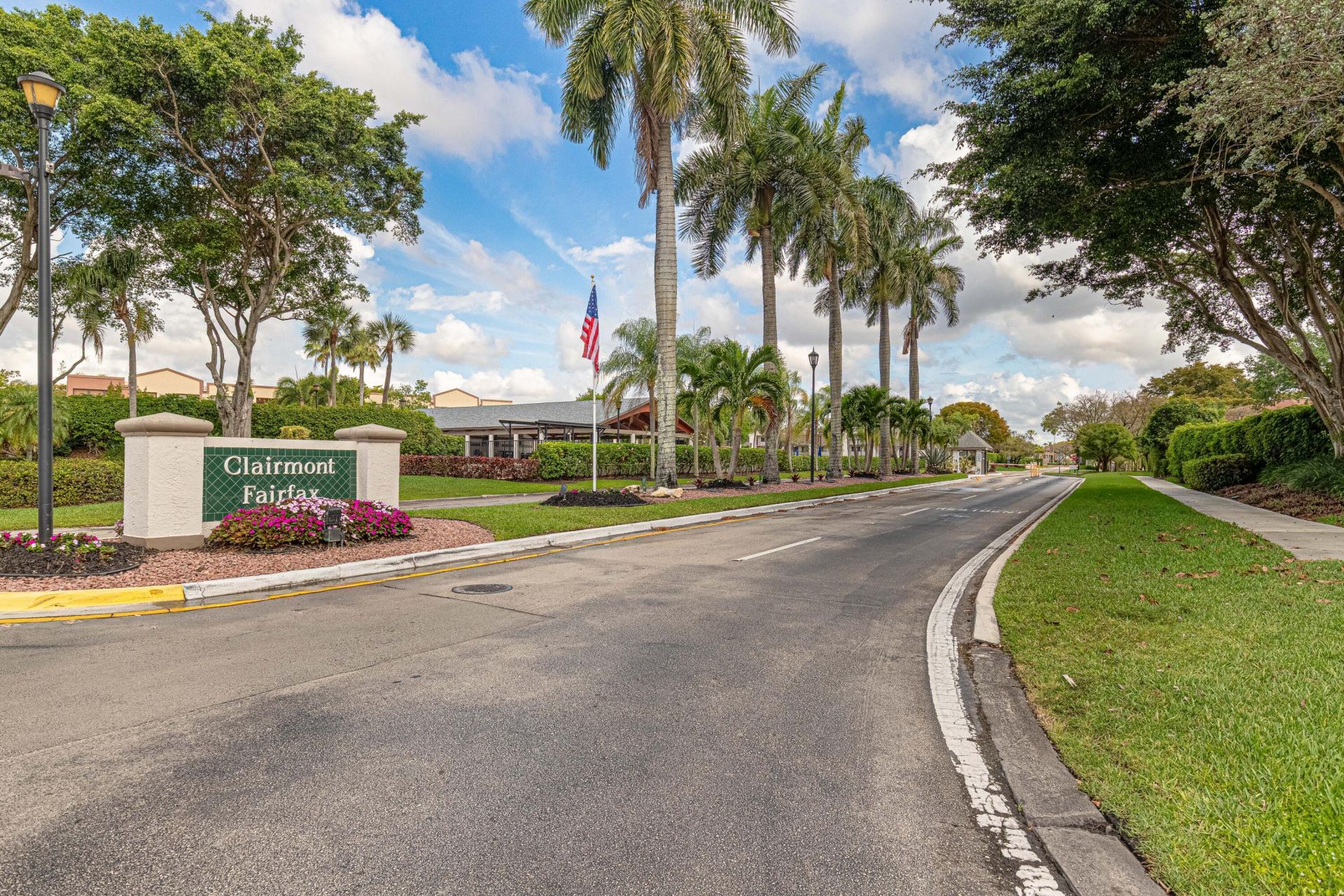 10442 E Clairmont Circle, Unit 204, Tamarac, FL 33321 Photo