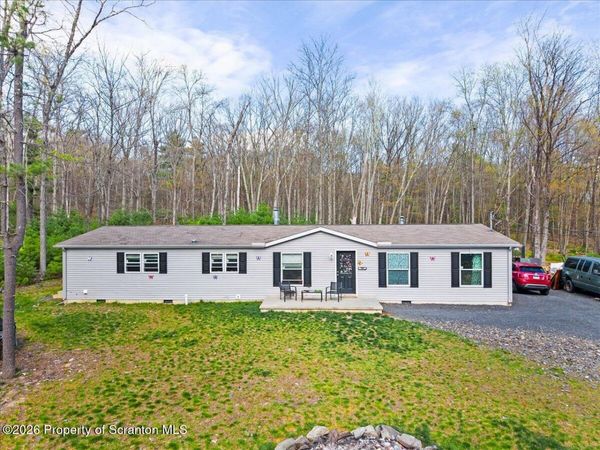 396 Park Road , Dingmans Ferry, PA 18328