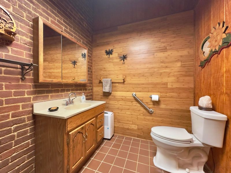 33165 Blackburn Road, Logan, OH 43138 Photo 16