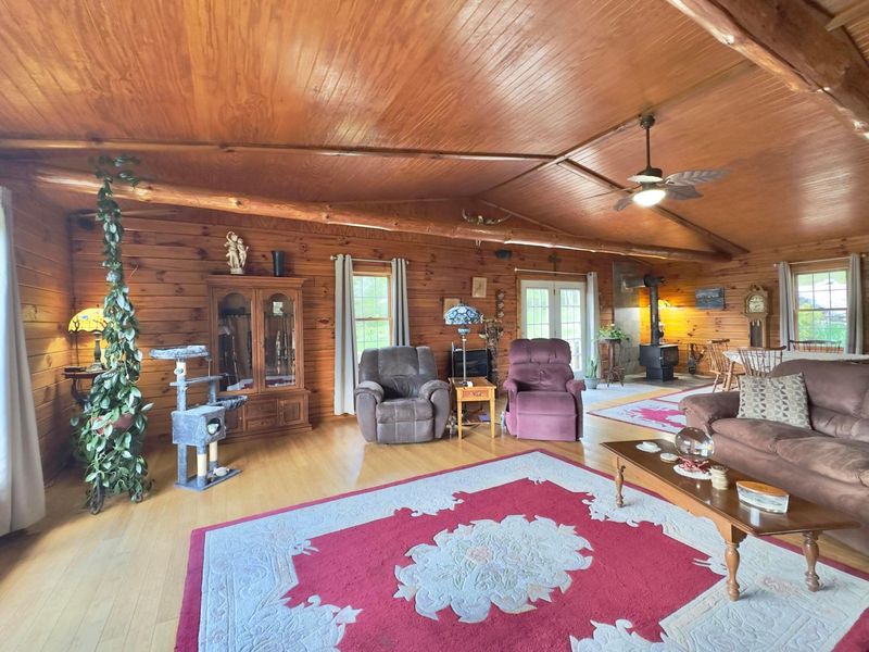 33165 Blackburn Road, Logan, OH 43138 Photo 6