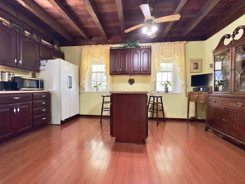 33165 Blackburn Road, Logan, OH 43138 Photo 9