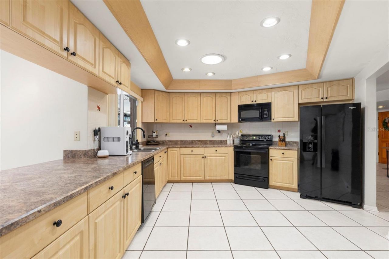 8976 Lake Drive, New Port Richey, FL 34654 Photo
