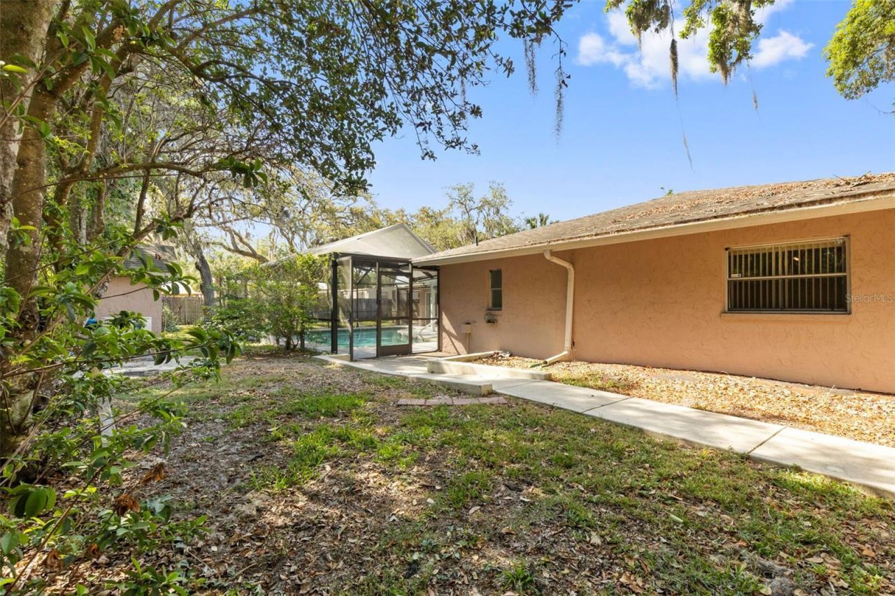 8976 Lake Drive, New Port Richey, FL 34654 Photo