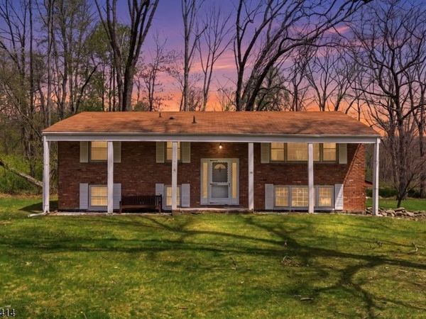 13 Firetower Rd, Mount Olive, NJ 07828