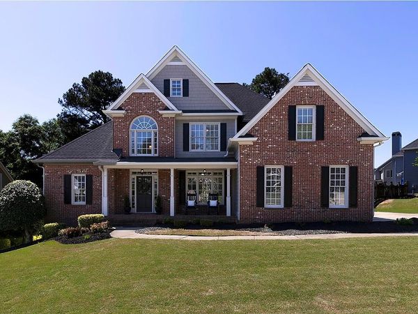 710 Golf Crest Drive , Acworth, GA 30101
