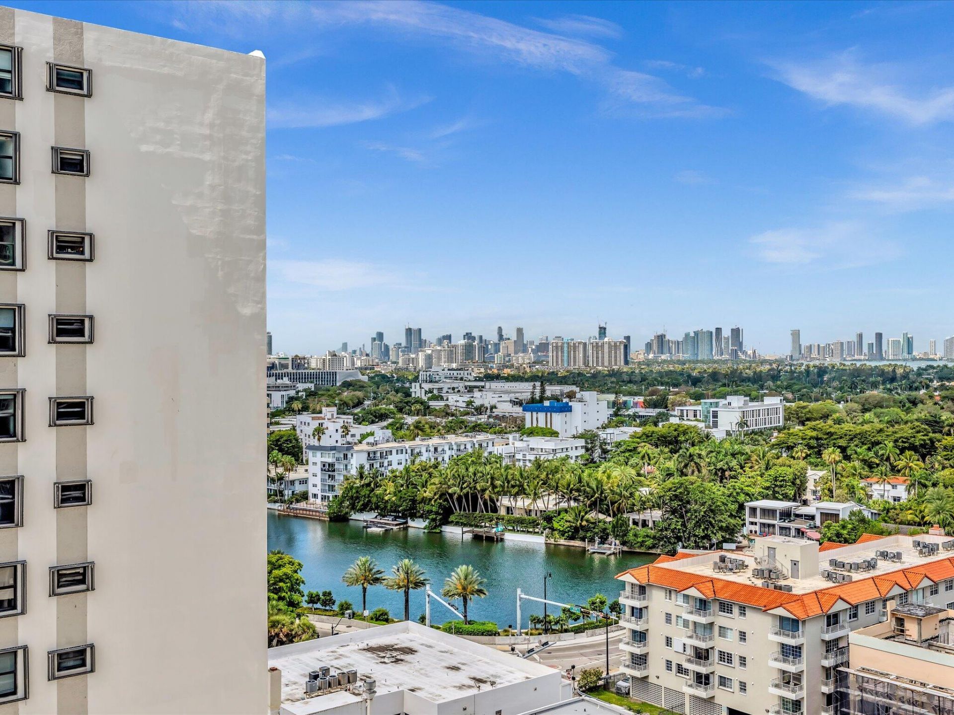 2655 Collins Avenue, Unit 1710, Miami Beach, FL 33140 Photo