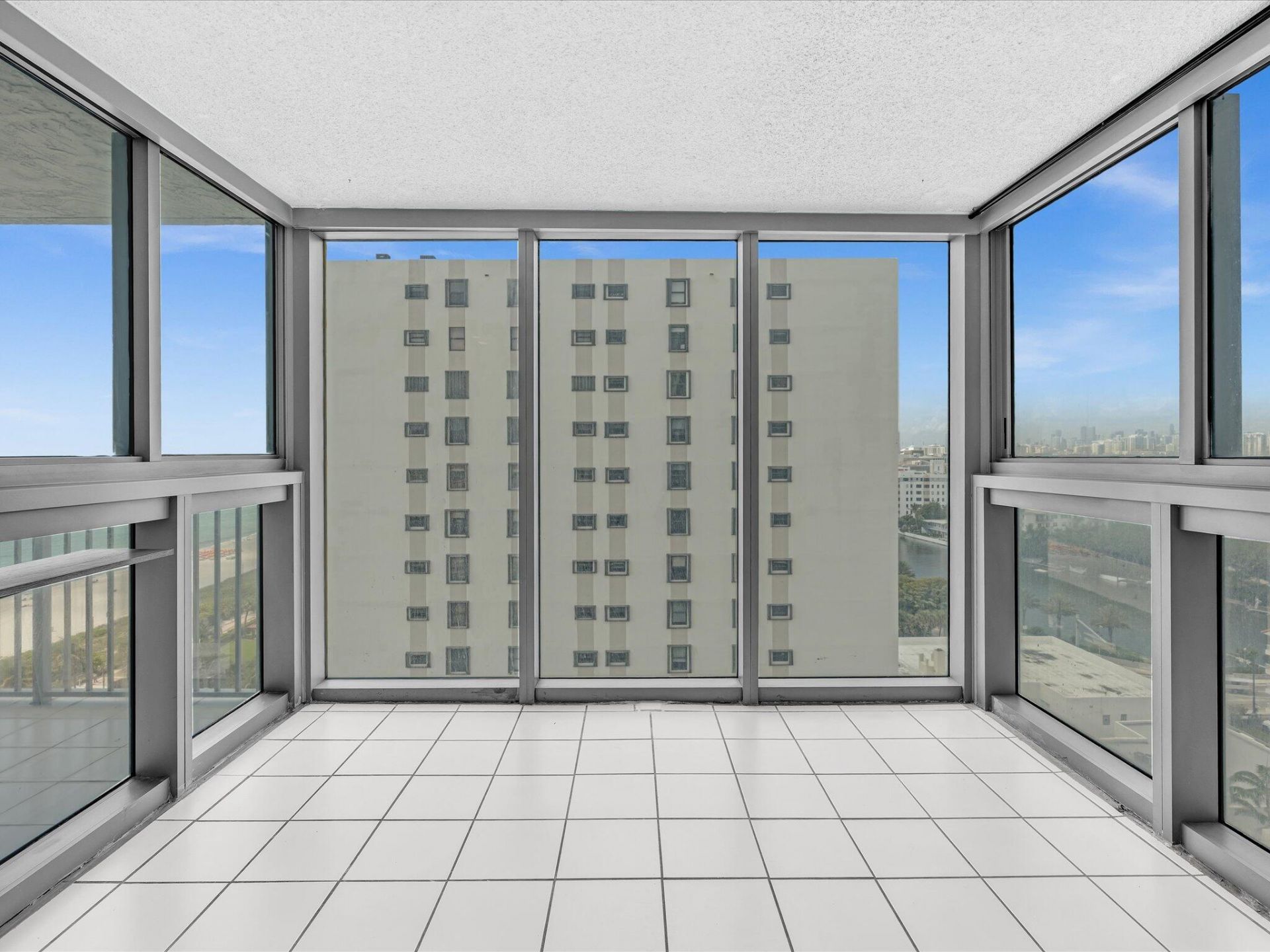 2655 Collins Avenue, Unit 1710, Miami Beach, FL 33140 Photo