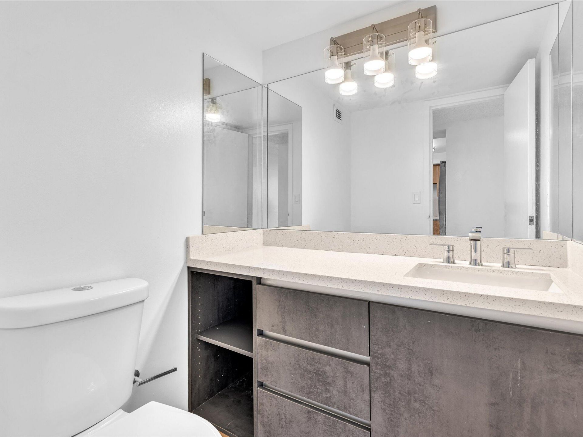 2655 Collins Avenue, Unit 1710, Miami Beach, FL 33140 Photo