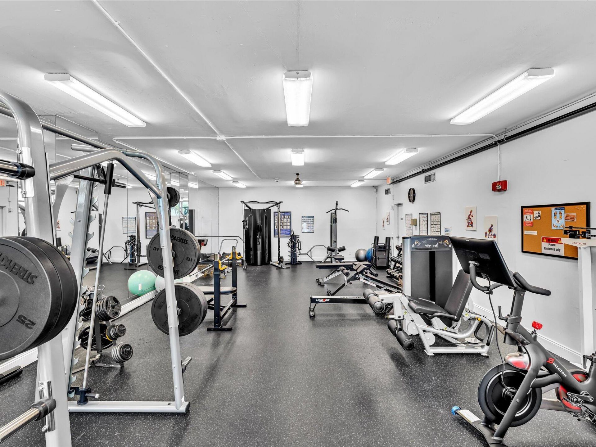 2655 Collins Avenue, Unit 1710, Miami Beach, FL 33140 Photo