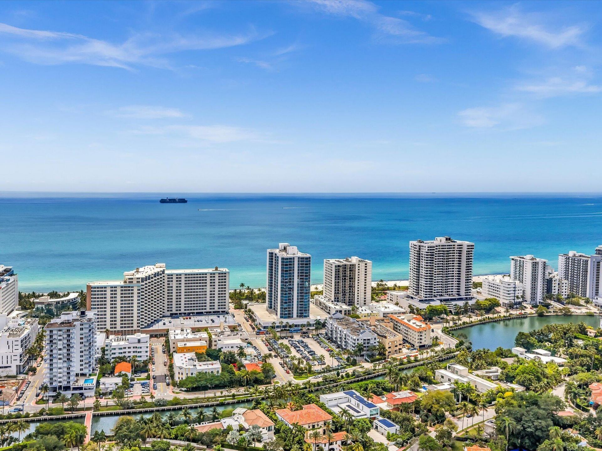 2655 Collins Avenue, Unit 1710, Miami Beach, FL 33140 Photo