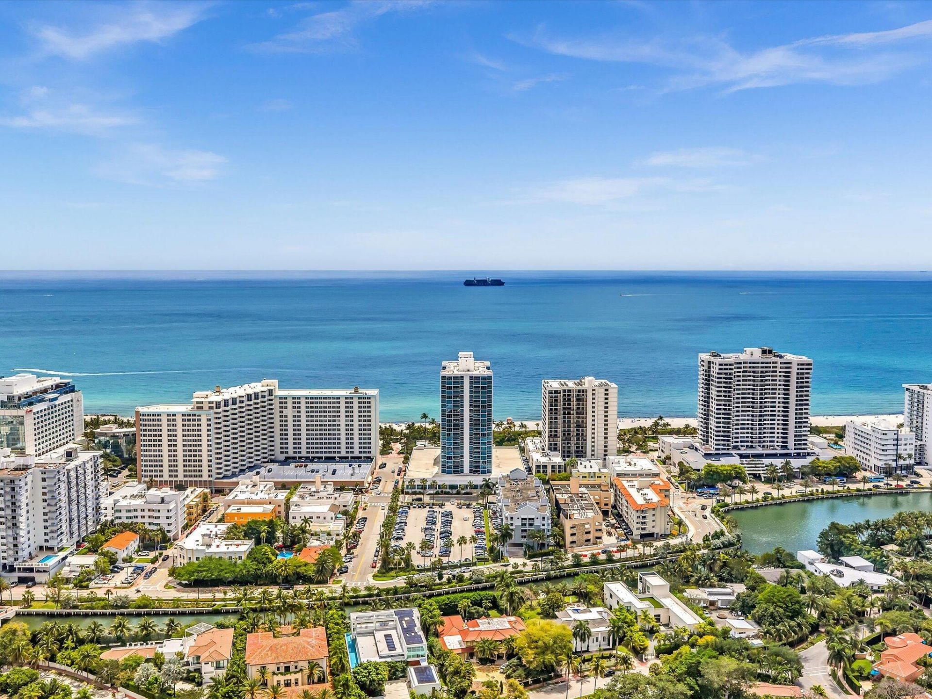 2655 Collins Avenue, Unit 1710, Miami Beach, FL 33140 Photo